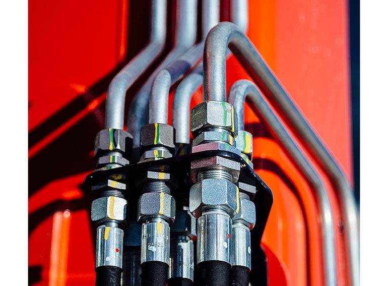 What are the advantages of hydraulic tubing? Hose Assembly Tips